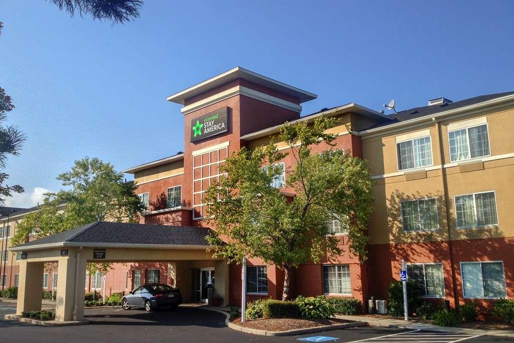 Extended Stay America Suites - Boston - Waltham - 32 4Th Ave Buitenkant foto