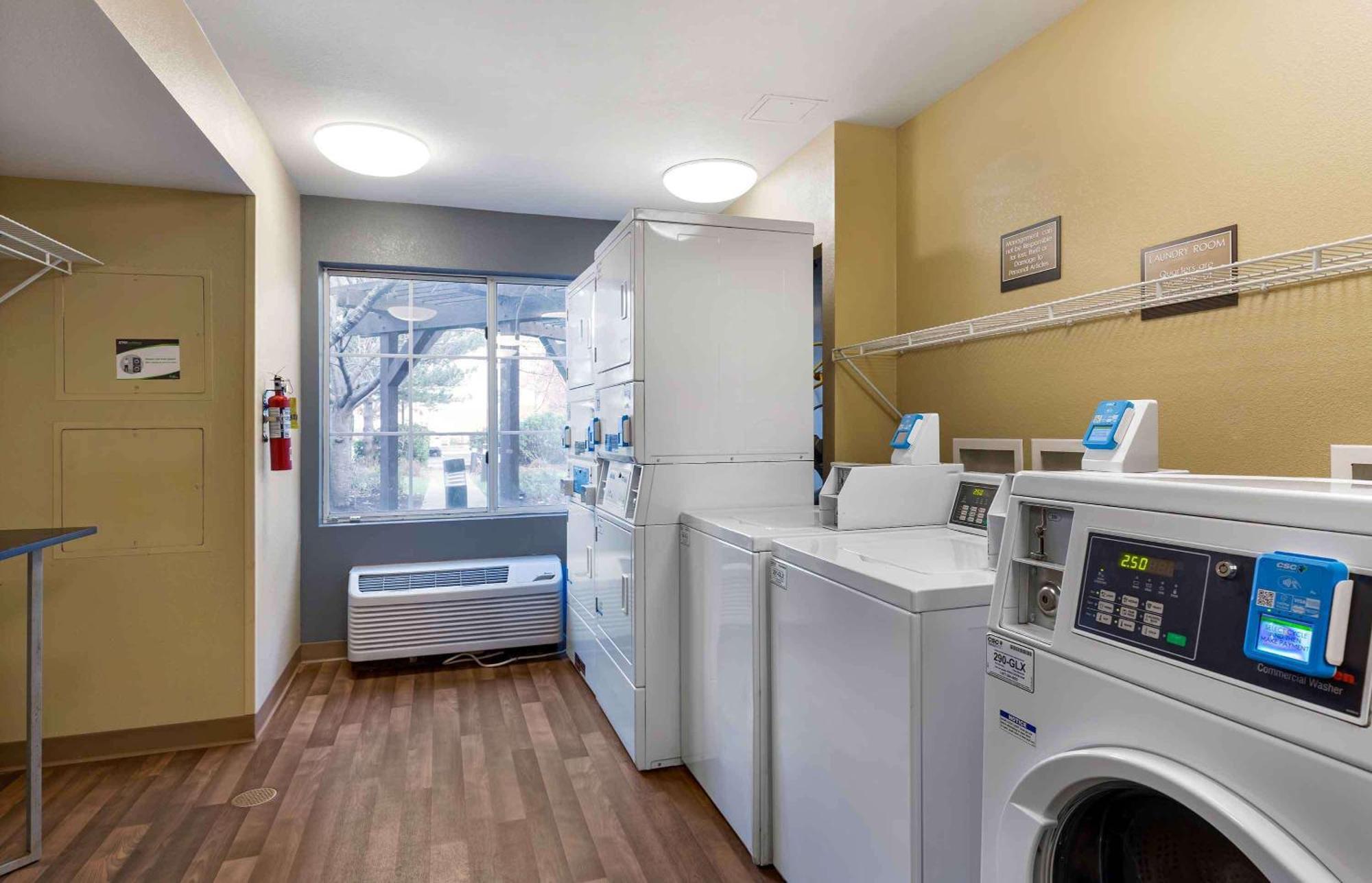 Extended Stay America Suites - Boston - Waltham - 32 4Th Ave Buitenkant foto
