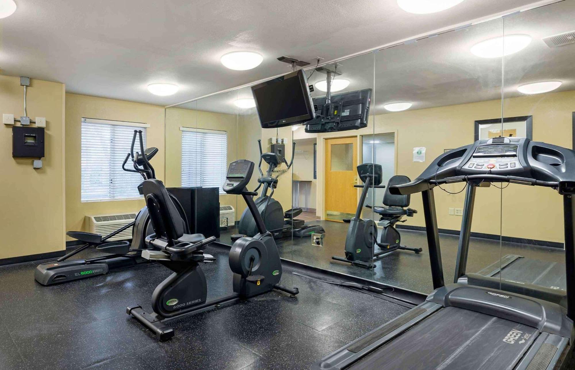 Extended Stay America Suites - Boston - Waltham - 32 4Th Ave Buitenkant foto
