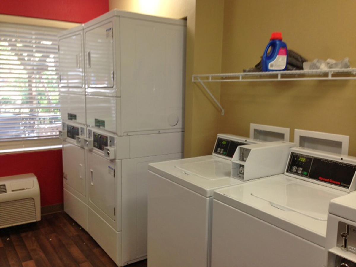 Extended Stay America Suites - Boston - Waltham - 32 4Th Ave Buitenkant foto